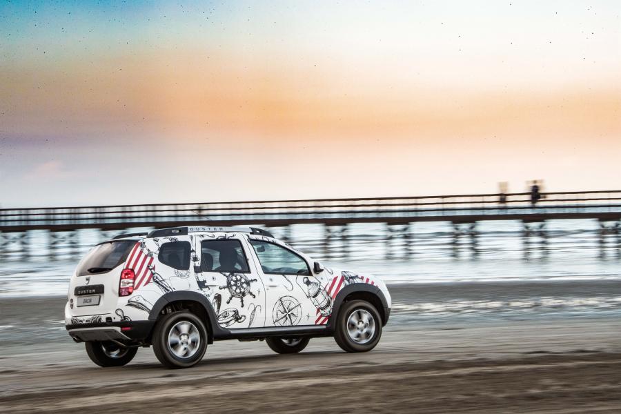  Dacia Duster Strongman 2017 года  (фото 7 из 30)